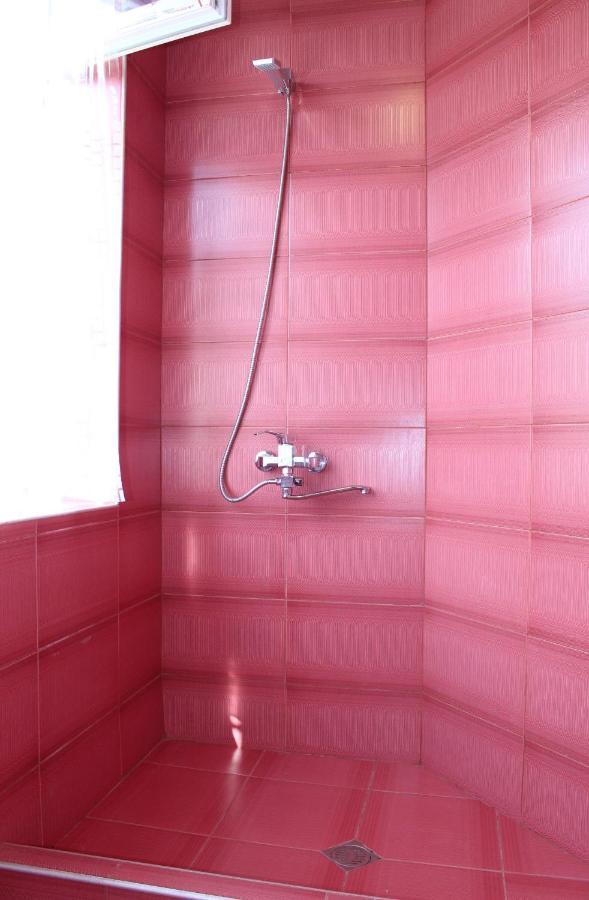 Guest House Racha Ambrolauri Zewnętrze zdjęcie